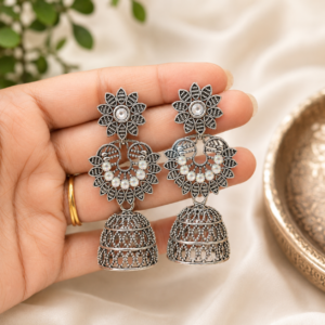 file_00000000f18c8211a9b08f3e802a1fec Oxidised Silver Floral Pearl Earrings